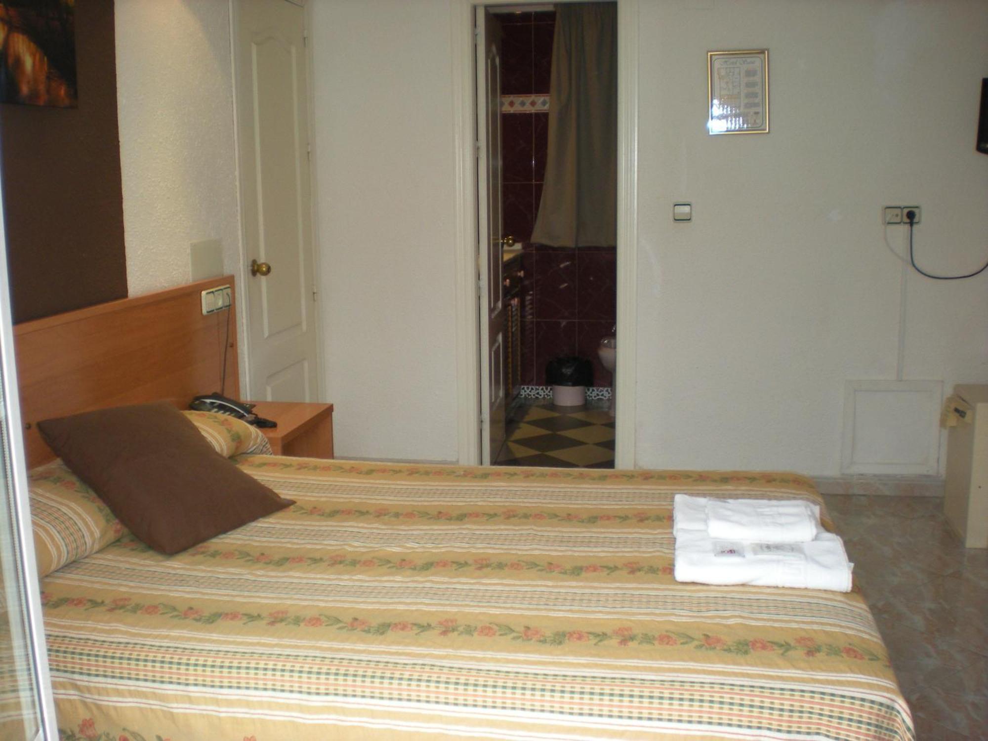 Hotel New Sanz Торемолинос Екстериор снимка